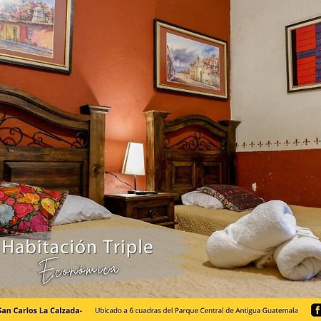Posada De San Carlos La Calzada Антигуа-Гватемала Экстерьер фото