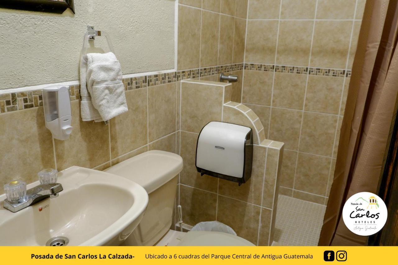 Posada De San Carlos La Calzada Антигуа-Гватемала Экстерьер фото
